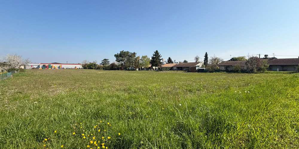 terrain à STE LIVRADE SUR LOT (47110)